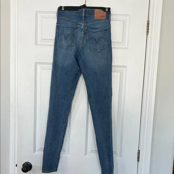 Levi's Classic Blue Skinny Jeans for Women - Picture 4 of 4